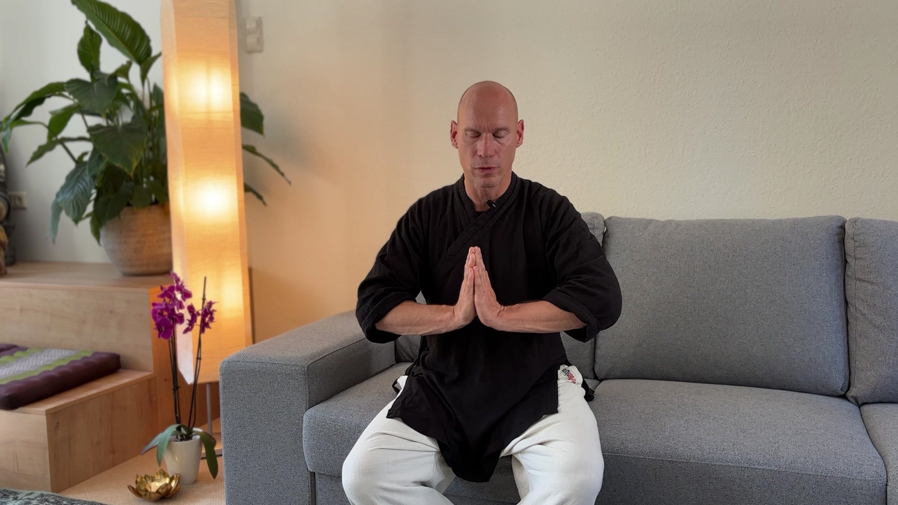 Atemübung Lungenkraft stärken, Dickdarm unterstützen